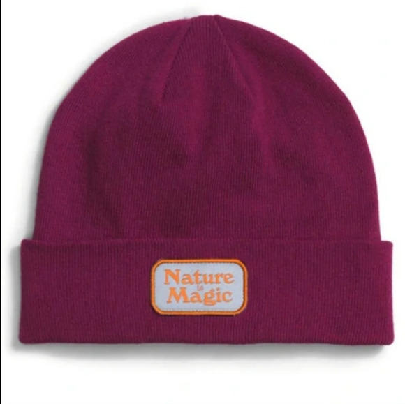 The North Face Men's Burgundy Dock Worker  Beanie "Nature Is Magic " winter hat - Picture 1 of 10